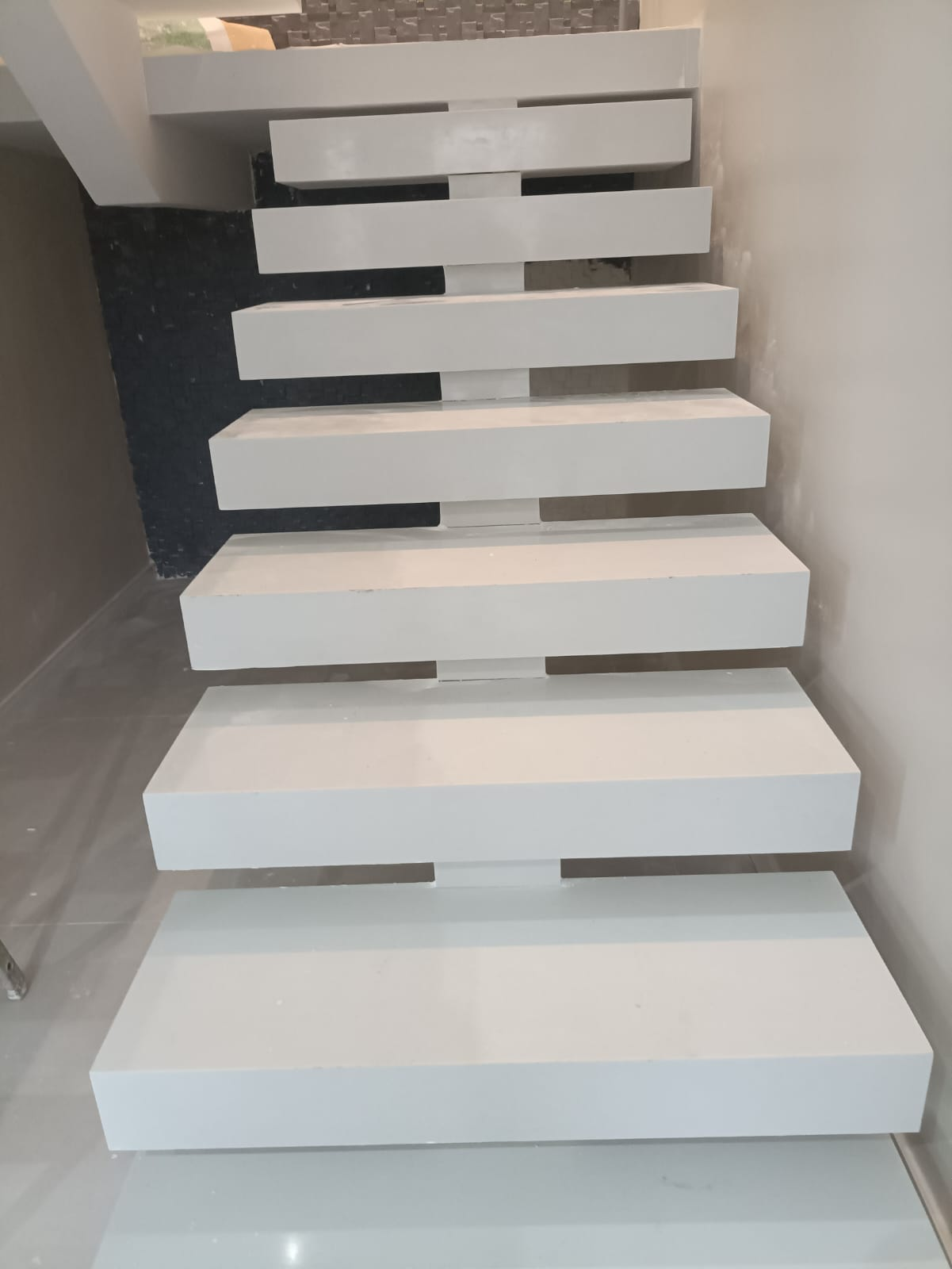 Escadas e pisos